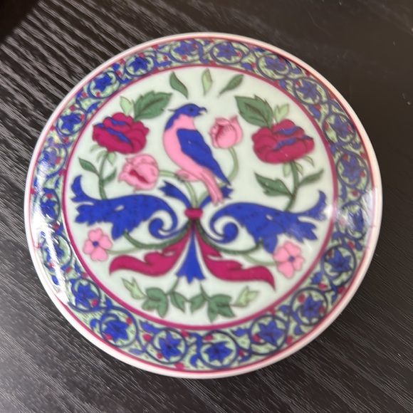 Pier 1 3-Piece Ceramic Bath Accessory Set - Picture 3 of 16